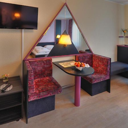 Landhotel Gross Schneer Hof Friedland  Buitenkant foto