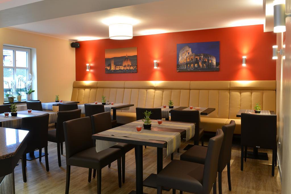 Landhotel Gross Schneer Hof Friedland  Buitenkant foto