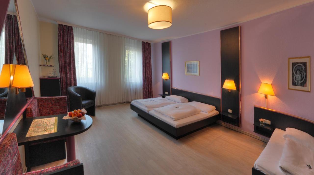 Landhotel Gross Schneer Hof Friedland  Buitenkant foto