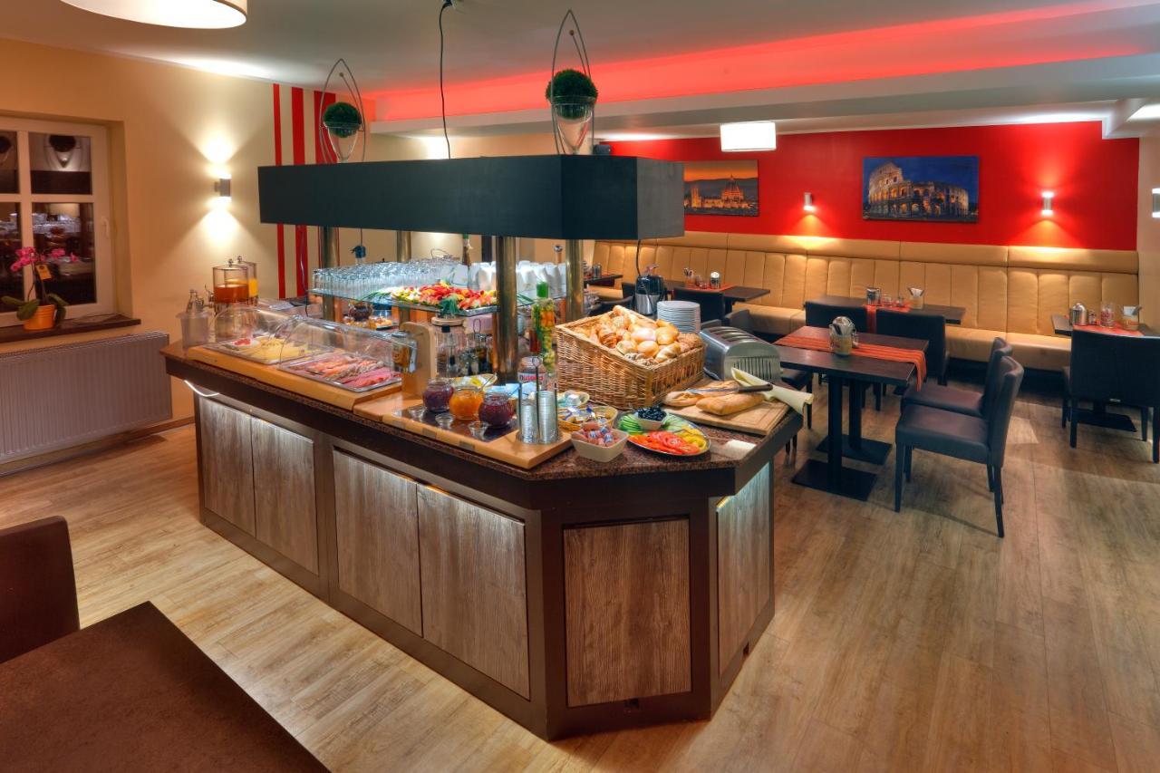 Landhotel Gross Schneer Hof Friedland  Buitenkant foto