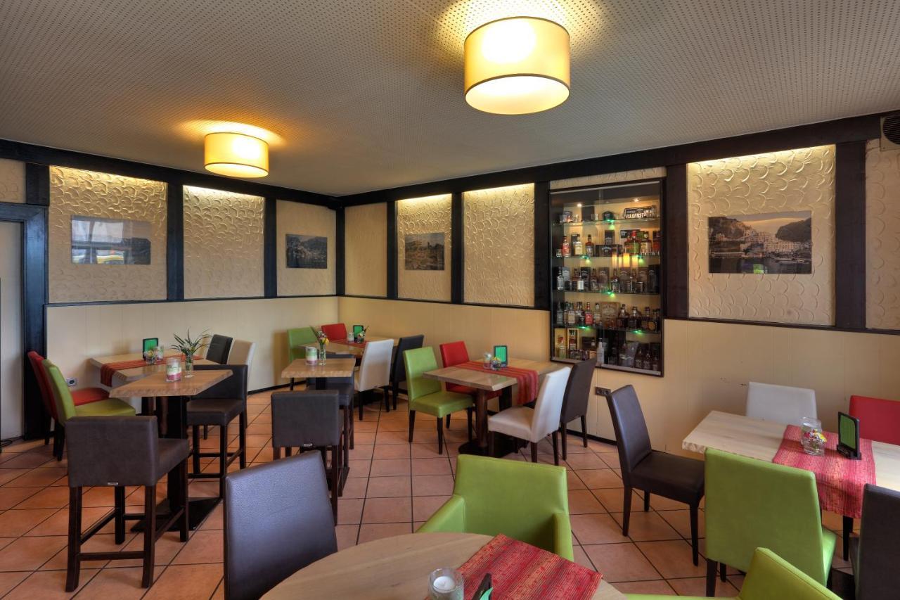 Landhotel Gross Schneer Hof Friedland  Buitenkant foto